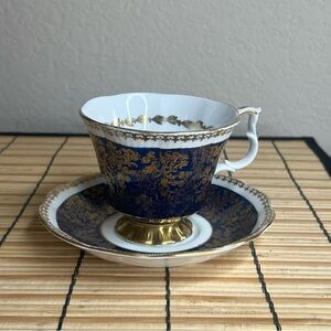 VTG Royal Albert Bone China Tea Cup & Saucer Buckingham Series Blue Gold READ